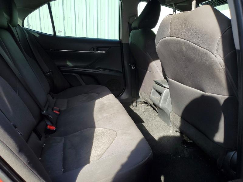 Фото 10 - TOYOTA CAMRY