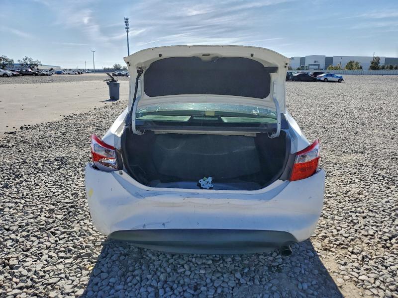 Фото 6 - TOYOTA COROLLA