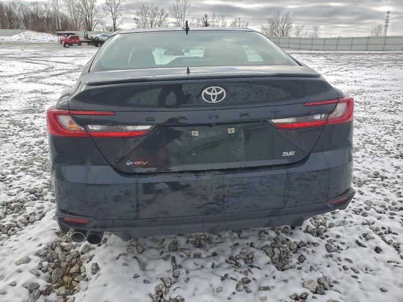 Фото 6 - TOYOTA CAMRY