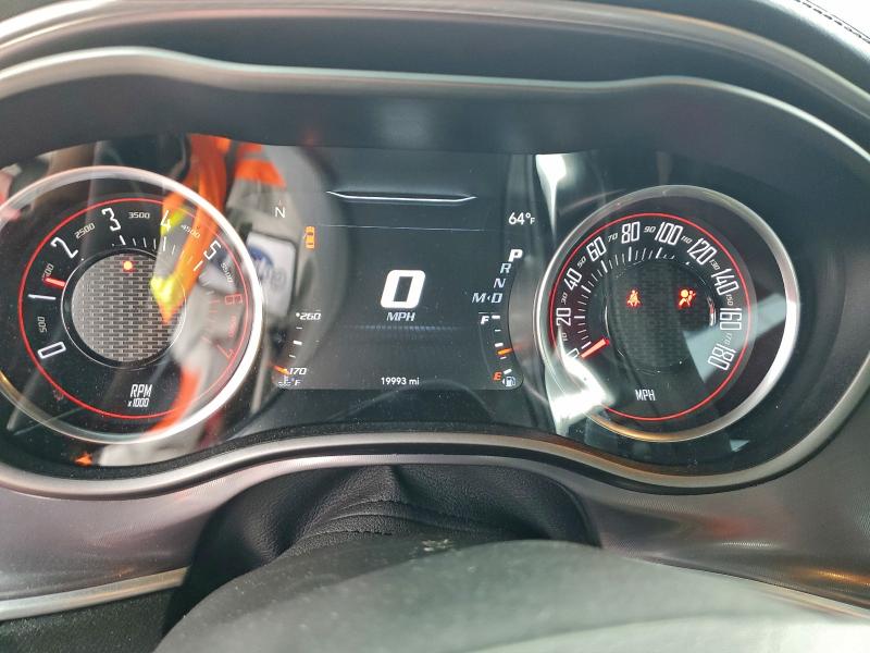 Фото 9 - DODGE CHALLENGER