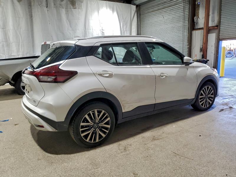 Фото 3 - NISSAN KICKS