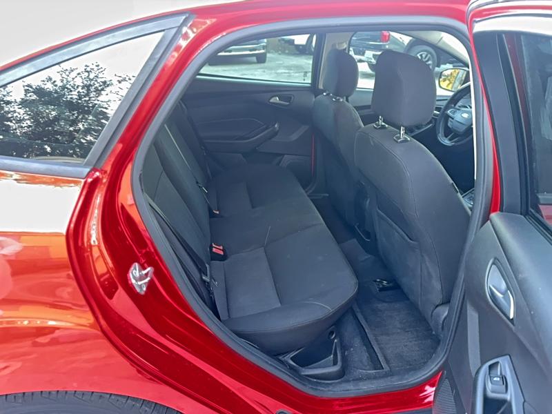 Фото 6 - FORD FOCUS