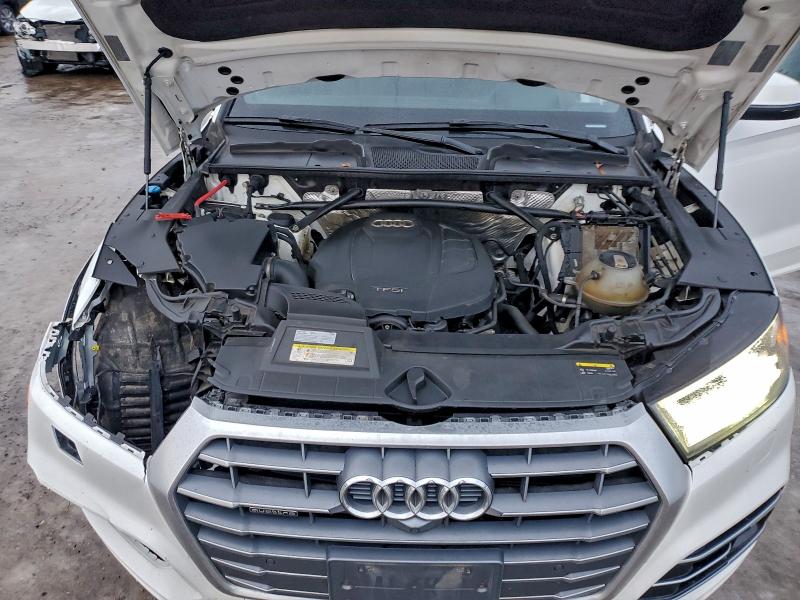 Фото 12 - AUDI Q5