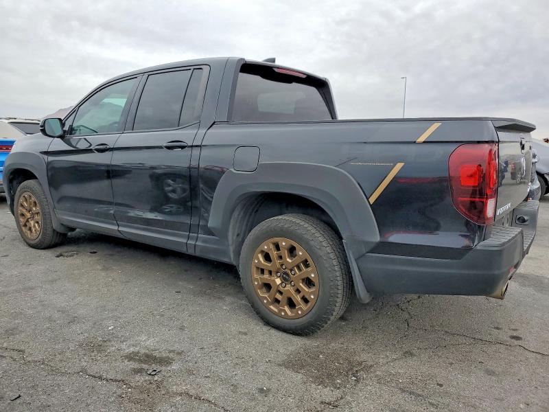 Фото 2 - HONDA RIDGELINE