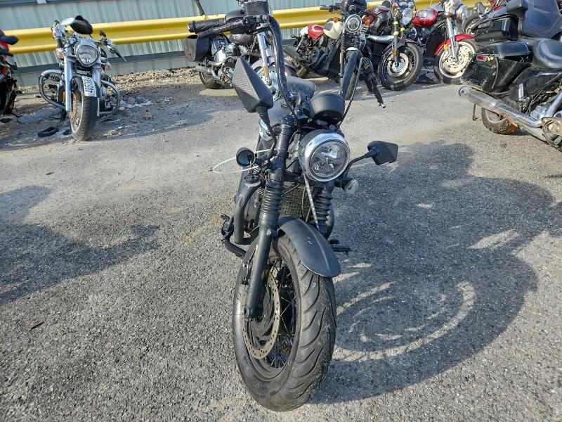 TRIUMPH BONNEVILLE 2018