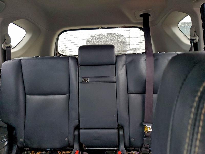 Фото 10 - TOYOTA RAV4