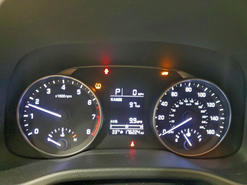 Фото 9 - HYUNDAI ELANTRA