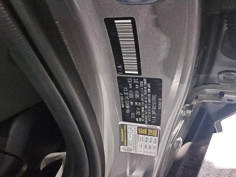 Фото 12 - KIA K4 LX