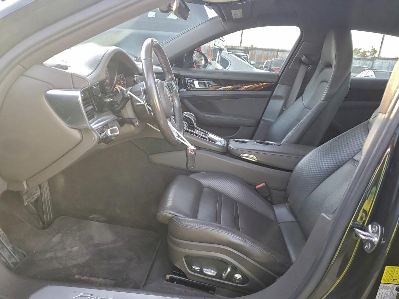 Фото 7 - PORSCHE PANAMERA