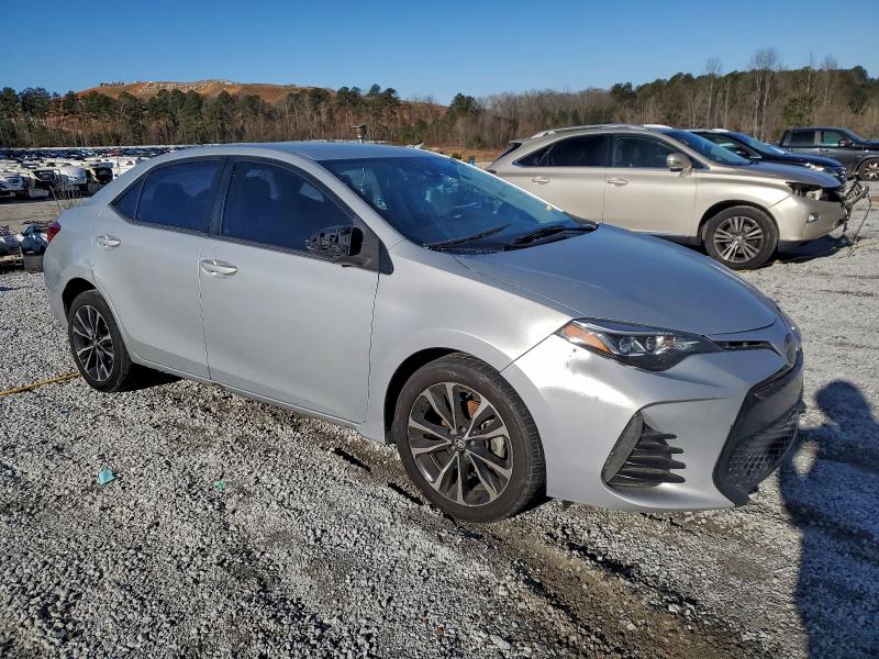 Фото 4 - TOYOTA COROLLA