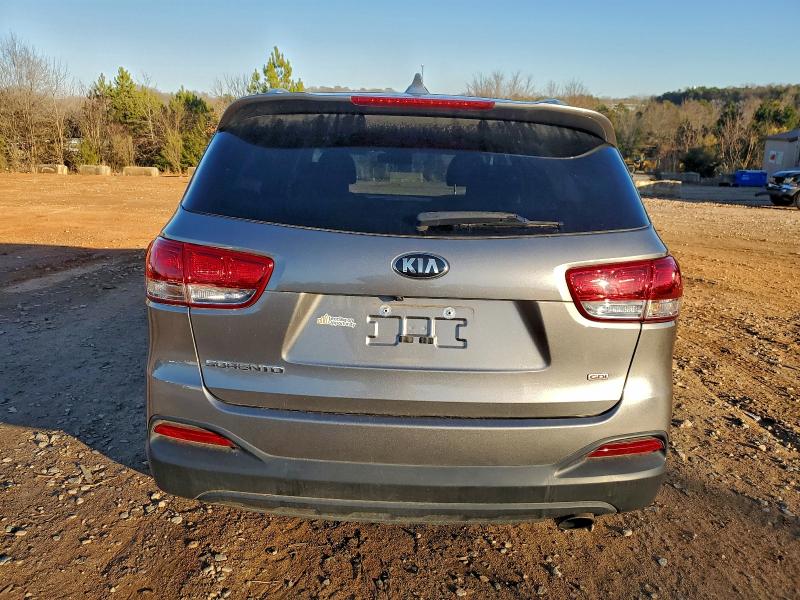 Фото 6 - KIA SORENTO