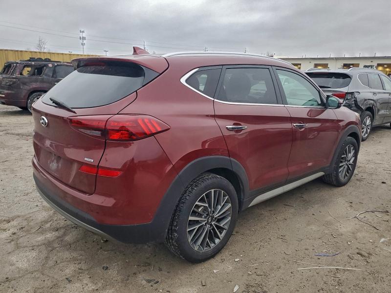 Фото 3 - HYUNDAI TUCSON