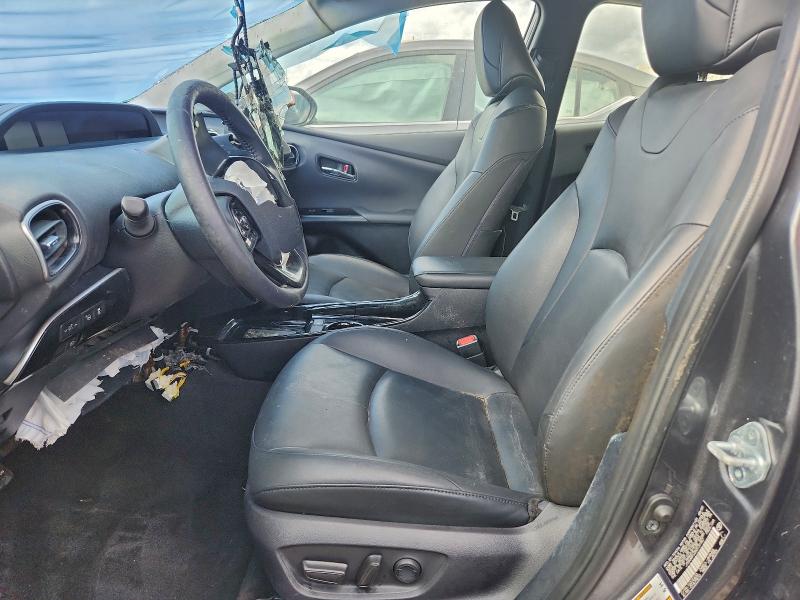 Фото 7 - TOYOTA PRIUS