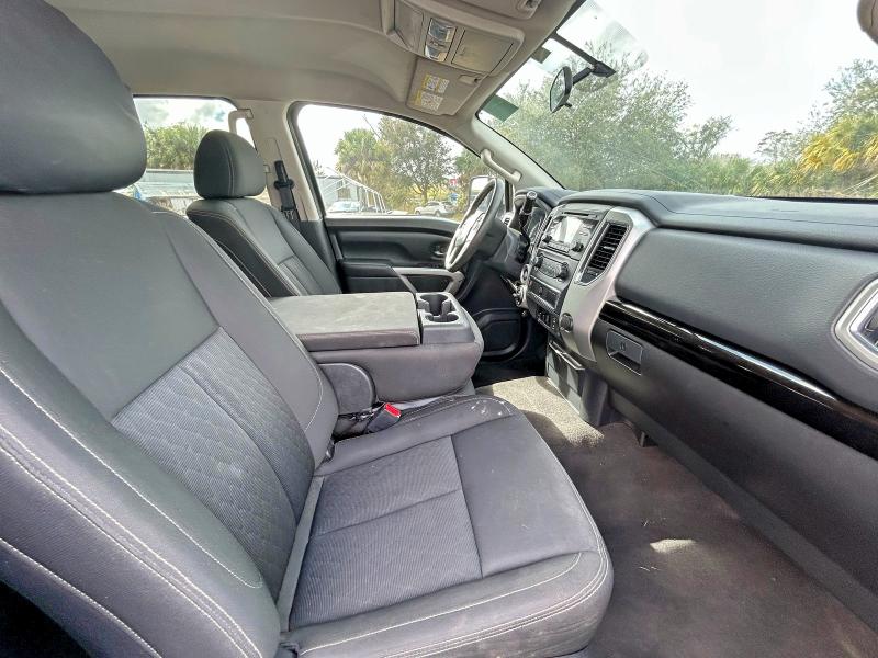 Фото 5 - NISSAN TITAN