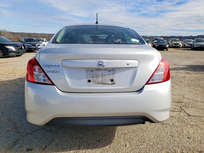 Фото 6 - NISSAN VERSA