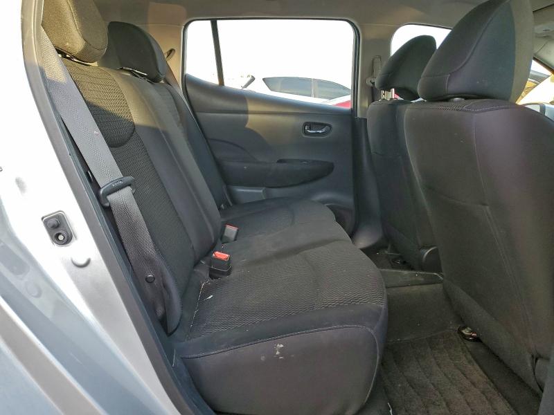 Фото 10 - NISSAN LEAF