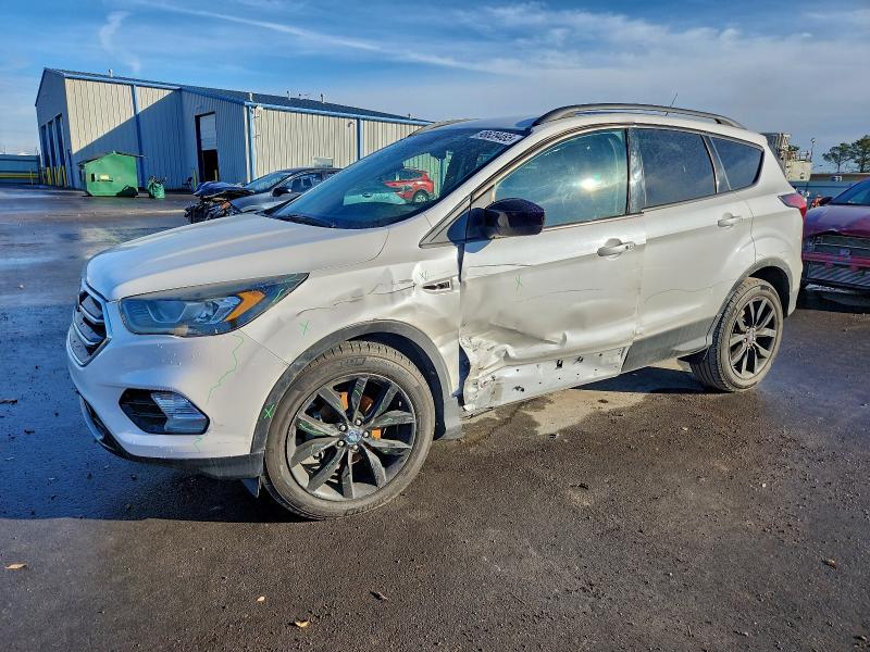 Фото 1 - FORD ESCAPE