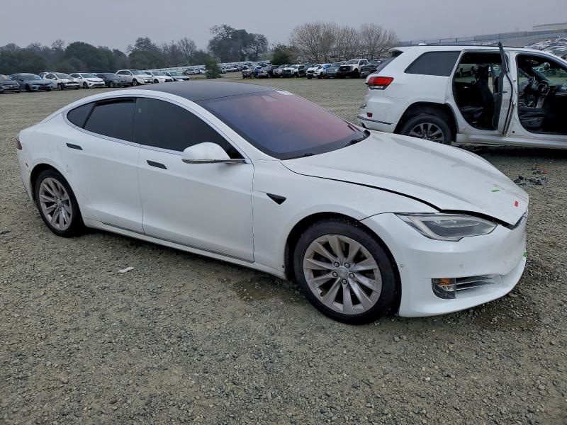 Фото 4 - TESLA MODEL S