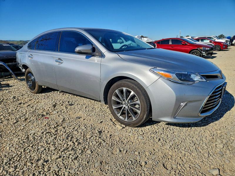 Фото 4 - TOYOTA AVALON