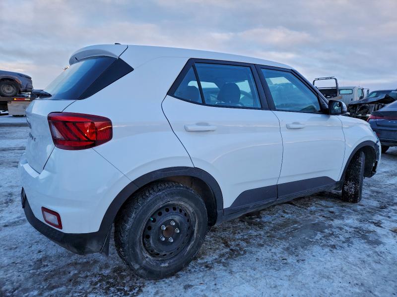 Фото 3 - HYUNDAI VENUE