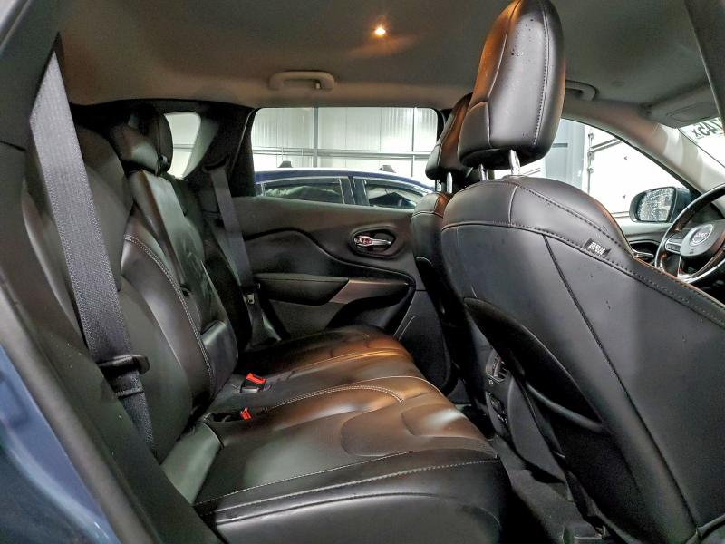 Фото 11 - JEEP GRAND CHER