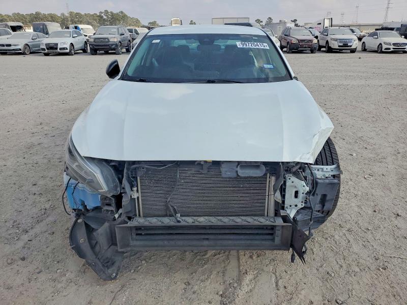 Фото 5 - NISSAN ALTIMA