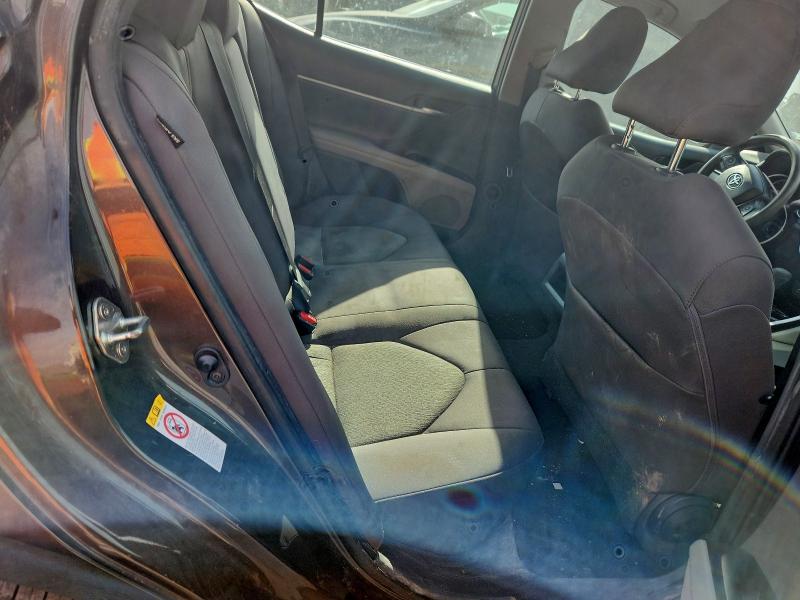 Фото 10 - TOYOTA CAMRY