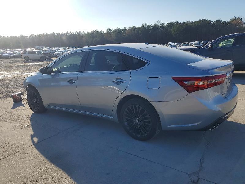 Фото 2 - TOYOTA AVALON