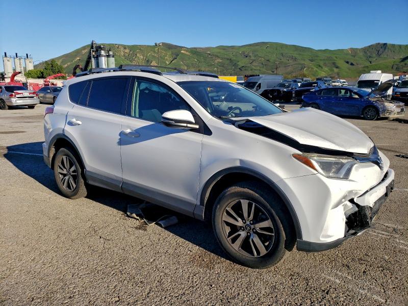 Фото 4 - TOYOTA RAV4