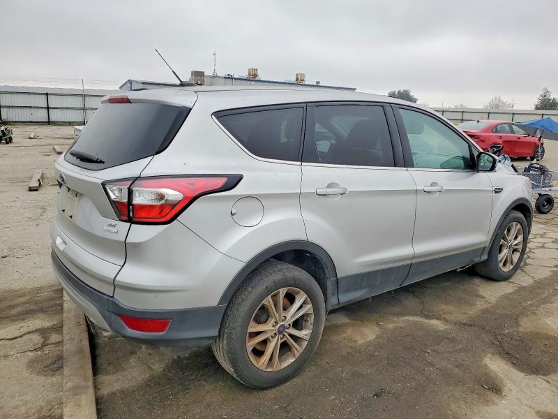 Фото 3 - FORD ESCAPE