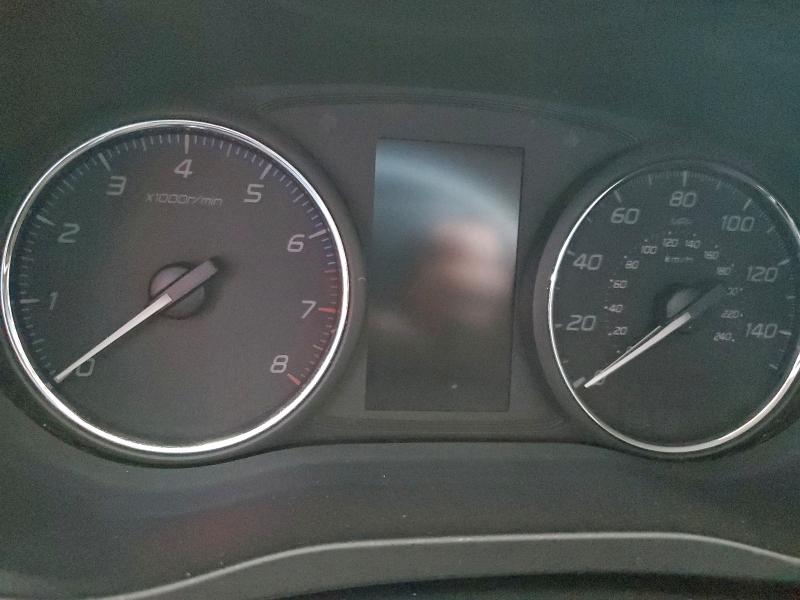 Фото 9 - MITSUBISHI OUTLANDER