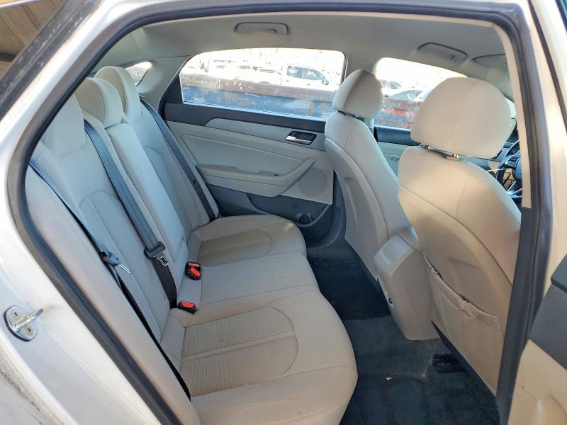 Фото 10 - HYUNDAI SONATA