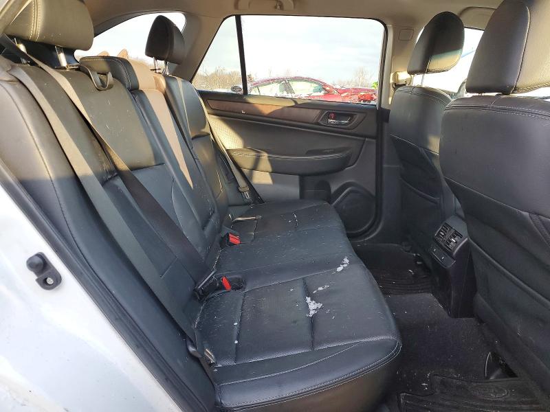 Фото 11 - SUBARU OUTBACK