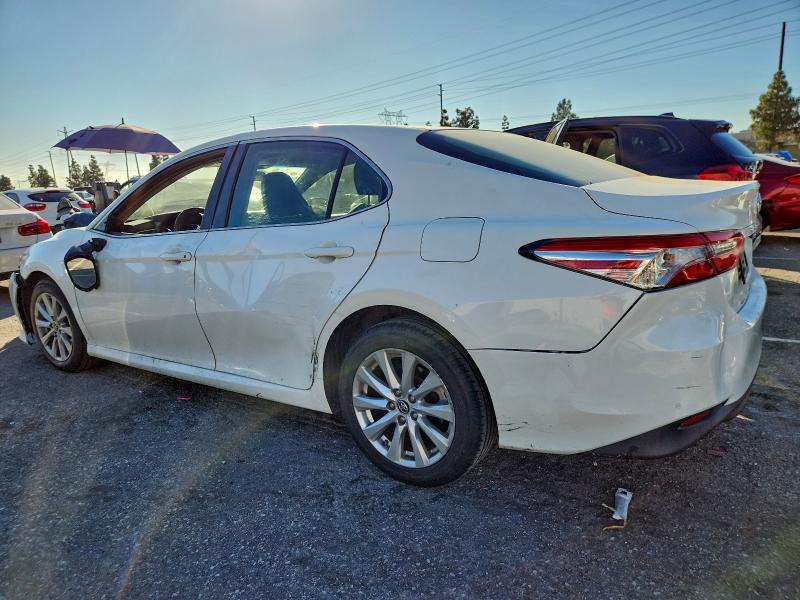 Фото 2 - TOYOTA CAMRY