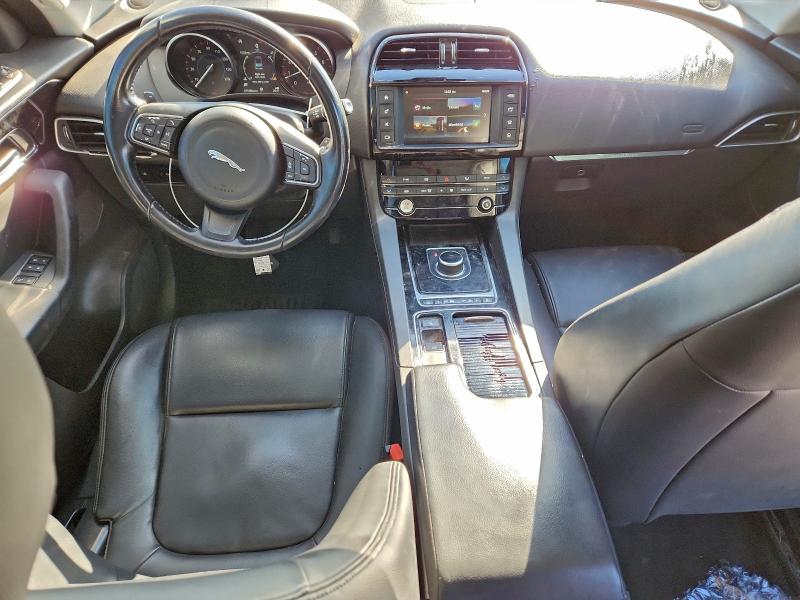 Фото 8 - JAGUAR F-PACE