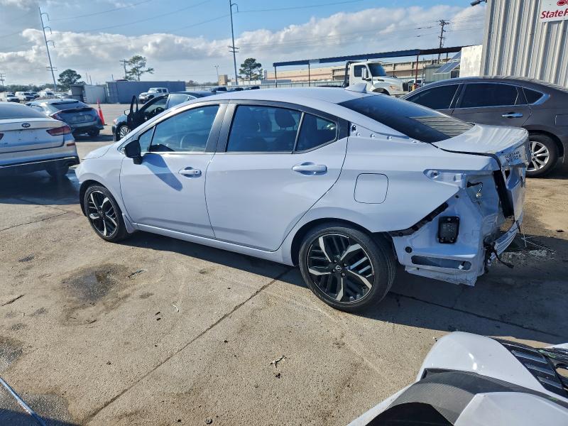 Фото 2 - NISSAN VERSA