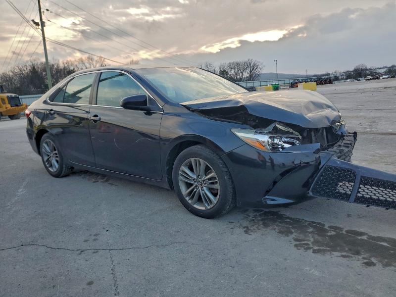 Фото 4 - TOYOTA CAMRY