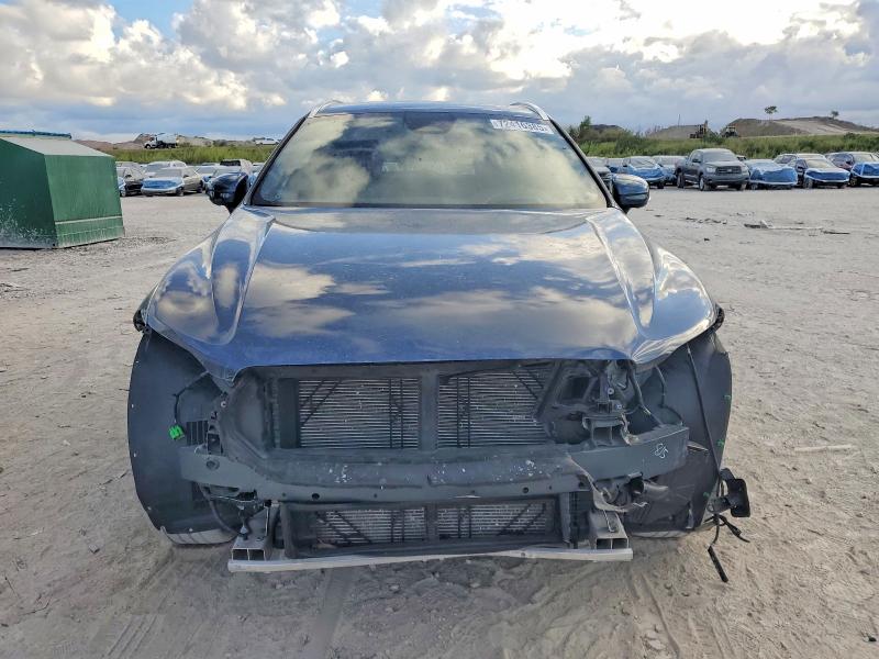 VOLVO XC60 B5 IN 2022 VIN YV4L12RL1N1954368