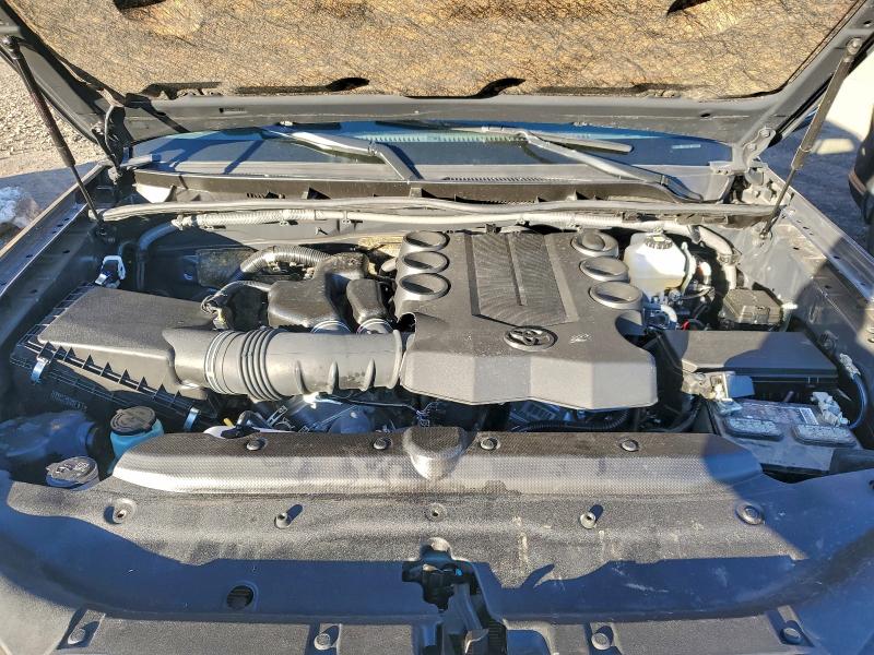 Фото 12 - TOYOTA 4RUNNER