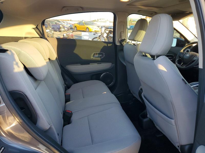 Фото 11 - HONDA HR-V