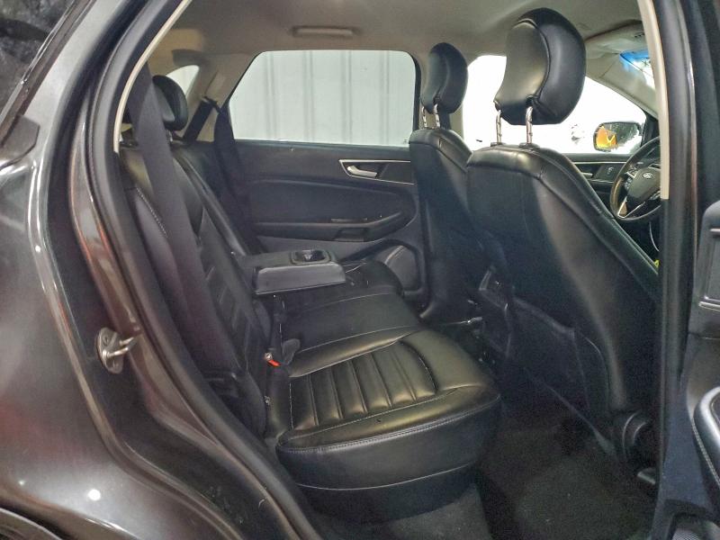 Фото 11 - FORD EDGE