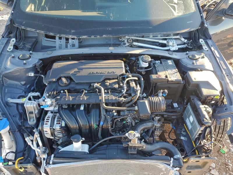 Фото 11 - HYUNDAI ELANTRA