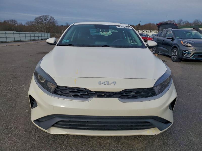 Фото 5 - KIA FORTE