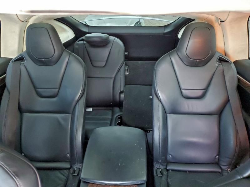 Фото 11 - TESLA MODEL X