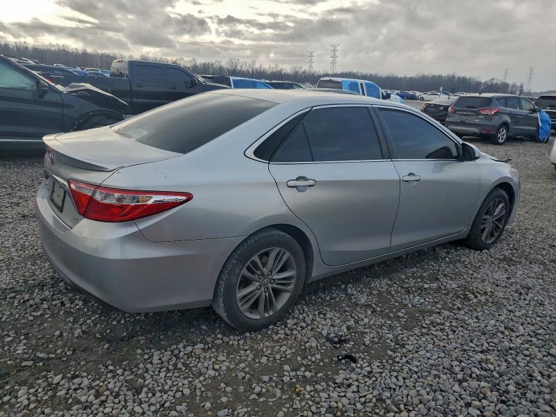 Фото 3 - TOYOTA CAMRY