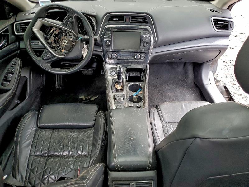 Фото 8 - NISSAN MAXIMA