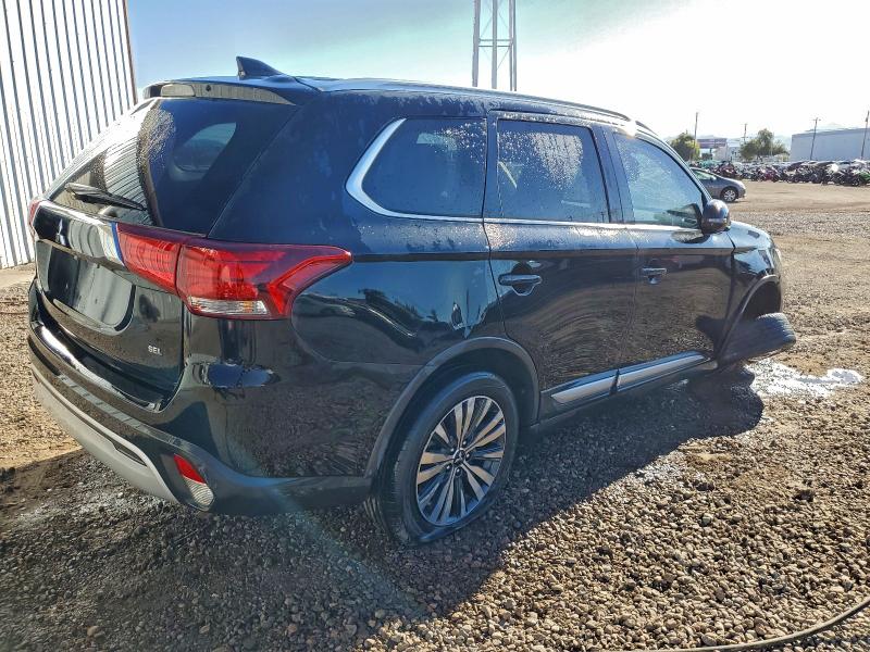 Фото 3 - MITSUBISHI OUTLANDER