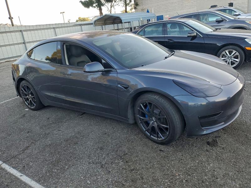 Фото 4 - TESLA MODEL 3