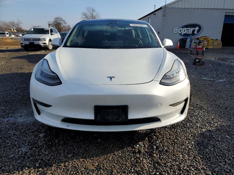 Фото 5 - TESLA MODEL 3