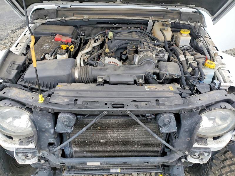 Фото 11 - JEEP GLADIATOR